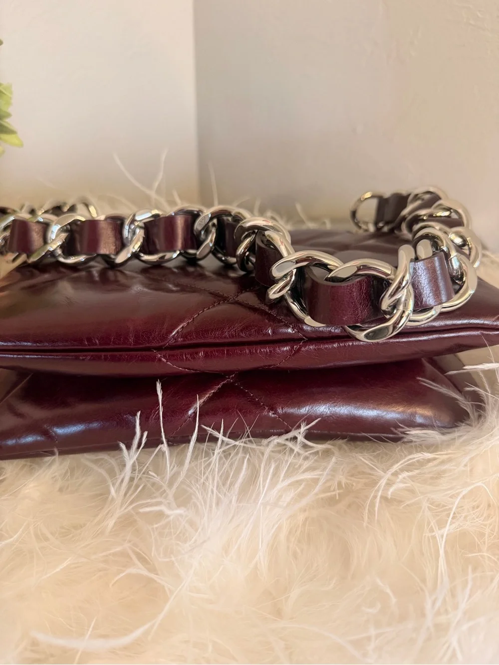 Tory Burch bag excellent